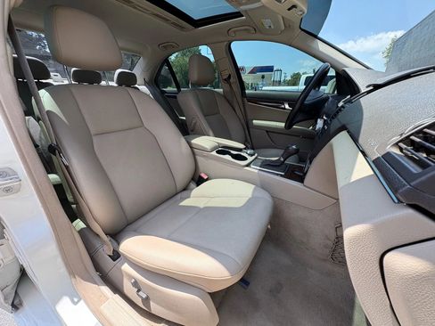 Used 2010 Mercedes-Benz C 300 Sedan image 22
