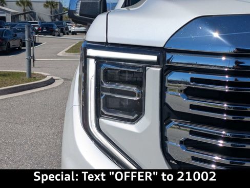 Used 2024 GMC Sierra 1500 Denali w/ Denali Reserve Package image 10