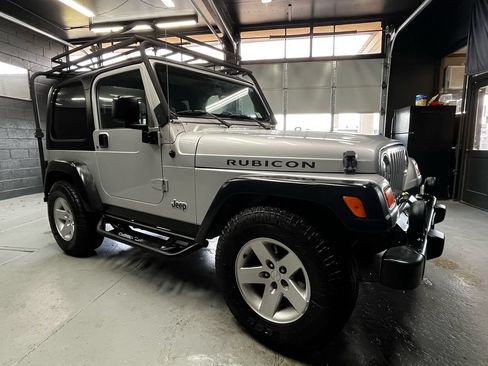 Used 2005 Jeep Wrangler Rubicon AWD/4WD image 1