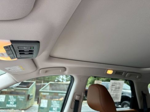 Used 2025 Nissan Pathfinder Platinum AWD/4WD image 20
