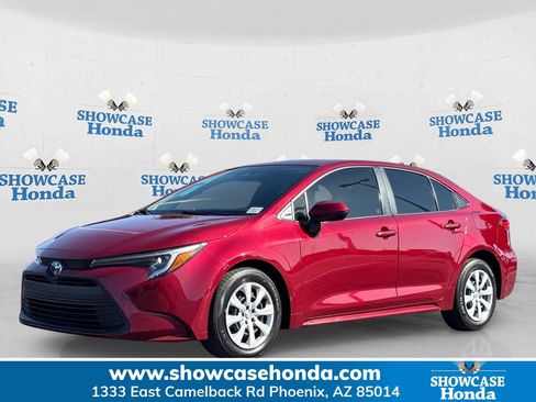 Used 2025 Toyota Corolla LE w/ Carpet Mat Package (TMS) image 1