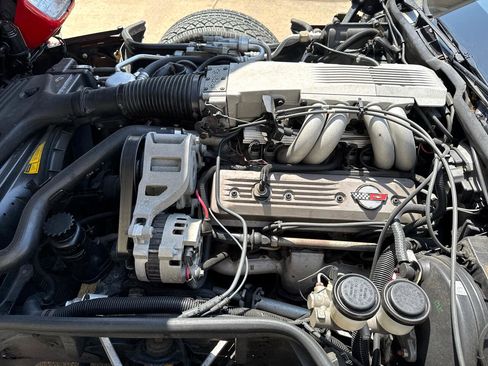 Used 1989 Chevrolet Corvette Coupe image 31