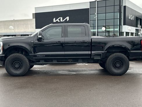 Used 2024 Ford F250 Lariat w/ Sport Appearance Package image 7