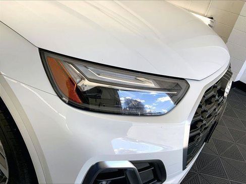 Certified 2023 Audi Q5 2.0T Premium w/ Convenience Package AWD/4WD image 10