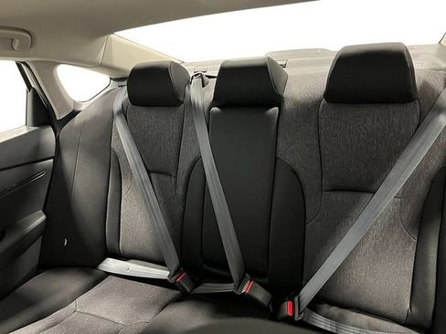 Used 2025 Honda Accord LX image 29