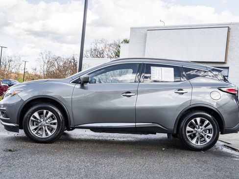 Used 2018 Nissan Murano SV image 4