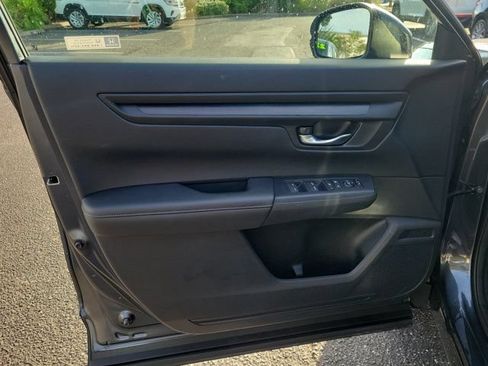 Used 2025 Honda CR-V EX image 17