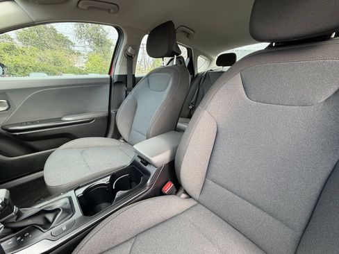 Used 2025 Kia K4 FWD image 34
