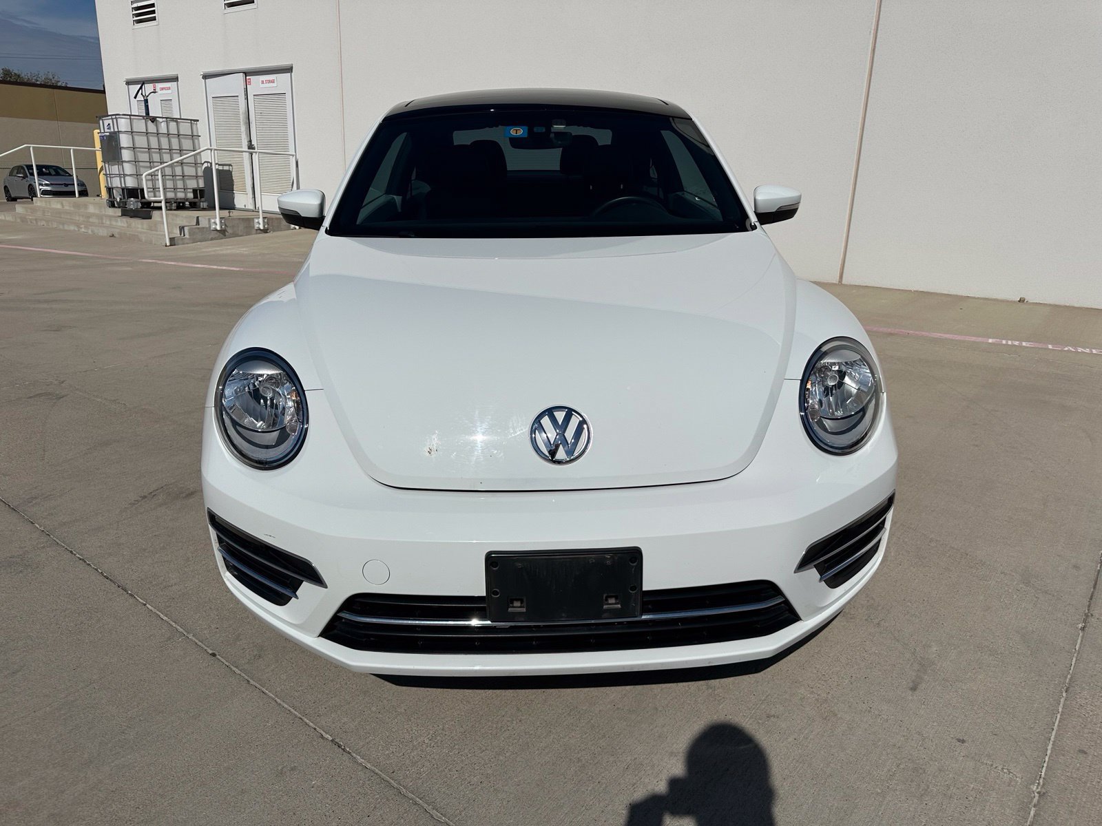 Used 2018 Volkswagen Beetle 2.0T SE FWD image 2