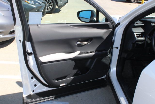 Certified 2025 Lexus UX 300h FWD image 11