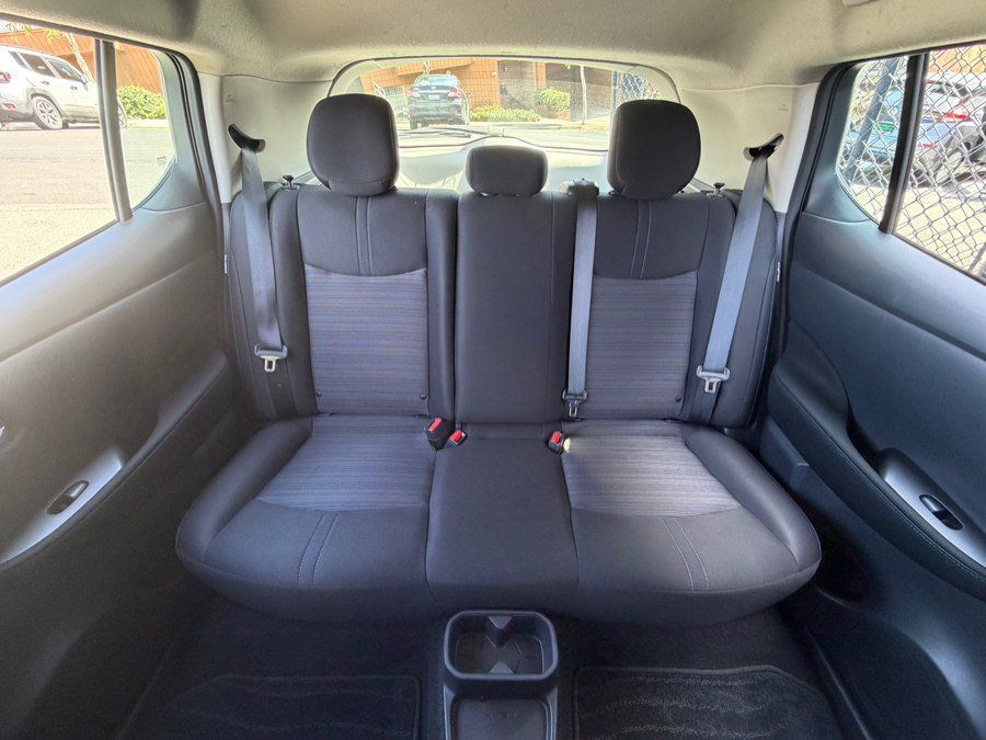 Used 2025 Nissan Leaf S FWD image 33