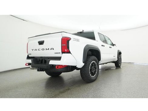 New 2025 Toyota Tacoma TRD Off-Road AWD/4WD image 24