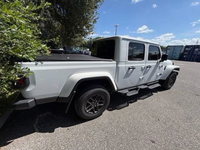 Used 2025 Jeep Gladiator Sport