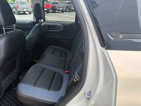 Used 2025 Ford Bronco Sport Outer Banks w/ Outer Banks Tech Package+ AWD/4WD image 27