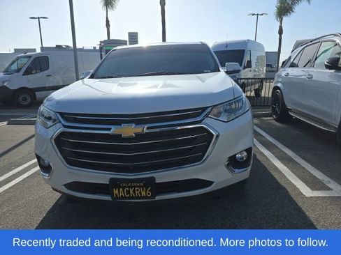 Used 2021 Chevrolet Traverse Premier FWD image 4