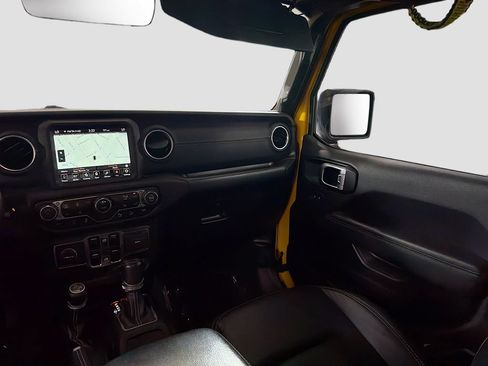 Used 2019 Jeep Wrangler Unlimited Sahara w/ Quick Order Package 24M Moab AWD/4WD image 25