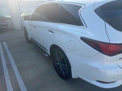 Used 2018 INFINITI QX60 FWD w/ Deluxe Technology Package image 11