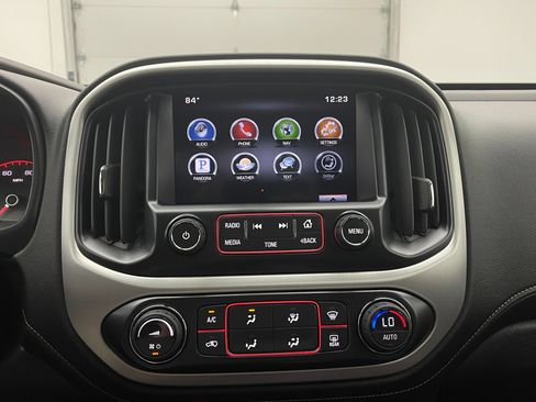 Used 2015 GMC Canyon SLT AWD/4WD image 22