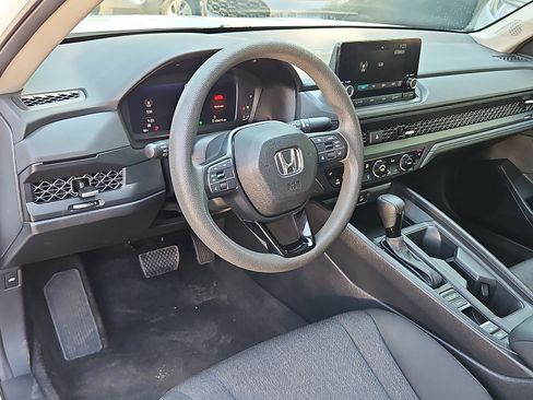 Used 2023 Honda Accord EX image 29