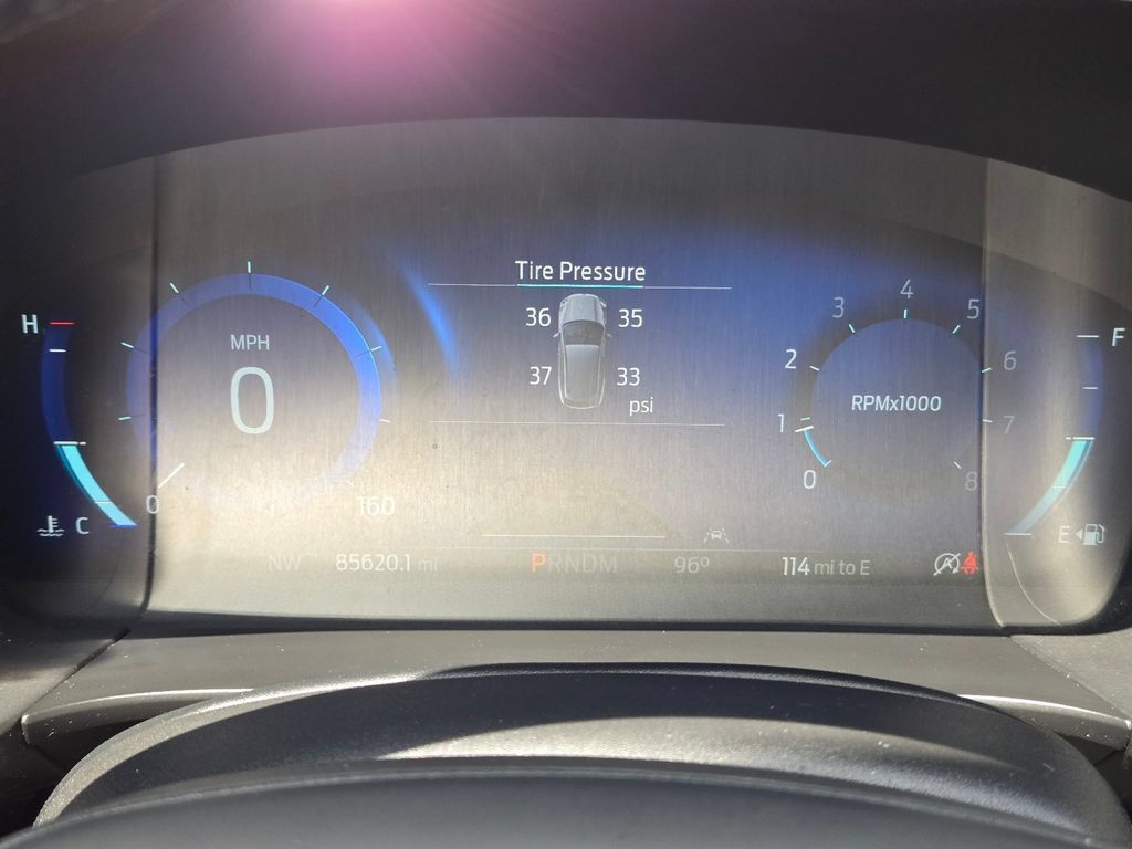Used 2020 Ford Escape Titanium AWD/4WD image 25