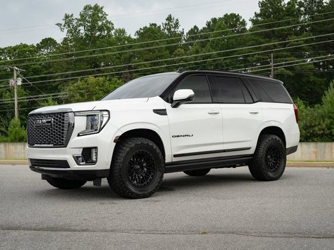 Used 2024 GMC Yukon Denali Ultimate AWD/4WD image 7