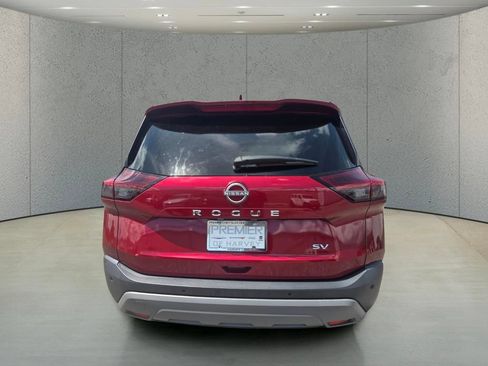 Used 2023 Nissan Rogue SV w/ SV Premium B Package FWD image 4