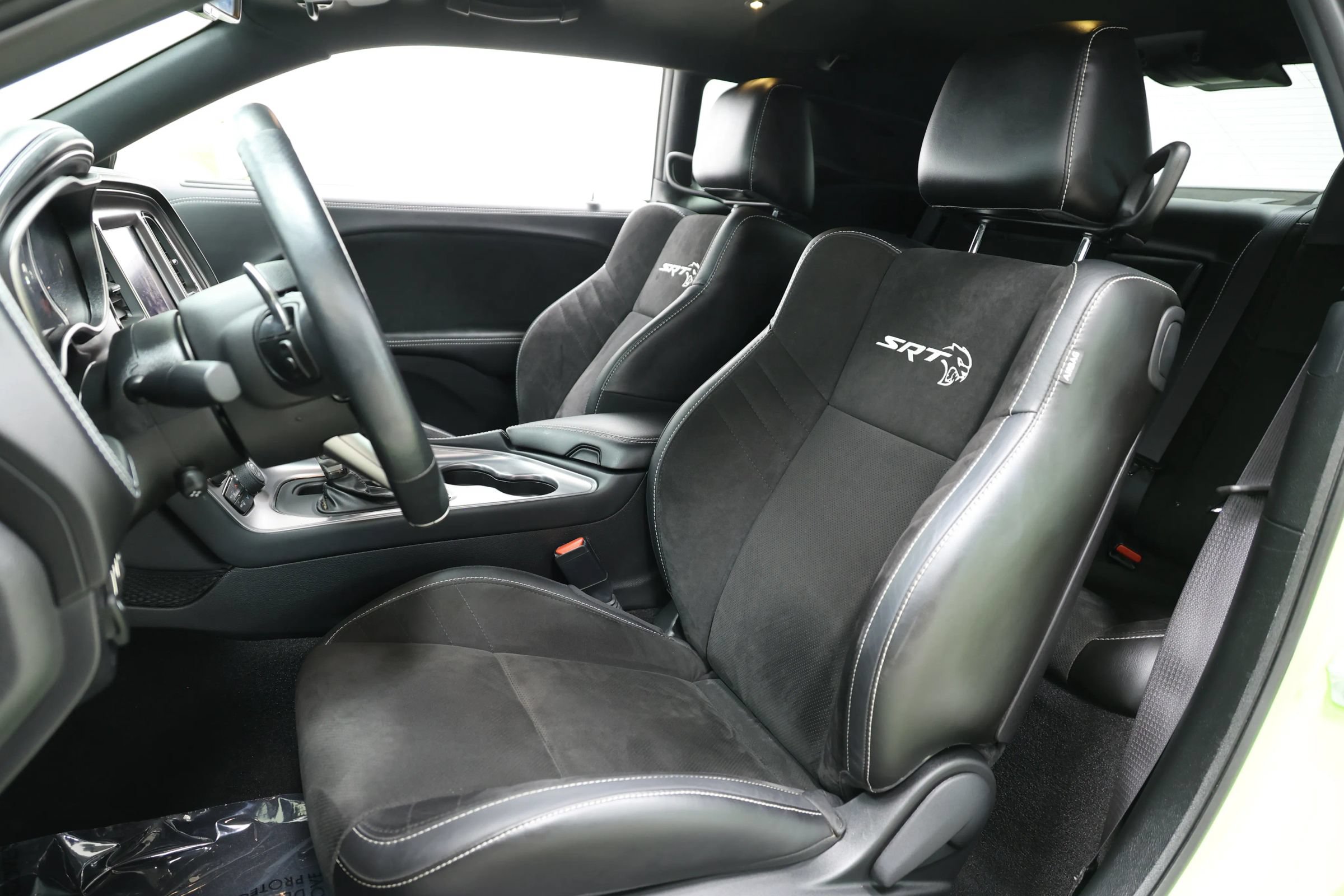 Used 2023 Dodge Challenger SRT Hellcat RWD image 16