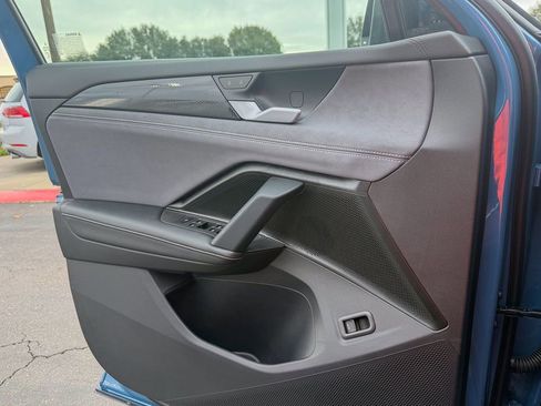 New 2026 Volkswagen Tiguan SE R-Line image 14