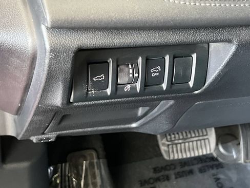 Certified 2024 Subaru Outback Limited AWD/4WD image 33