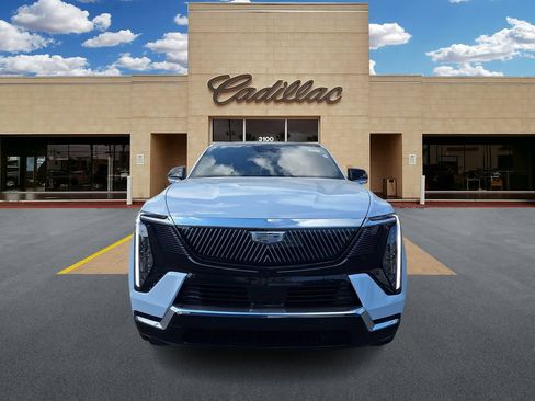New 2026 Cadillac Escalade IQ Luxury 1 w/ LPO, Floor Liner Package AWD/4WD image 8