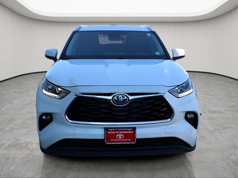 Used 2023 Toyota Highlander Limited AWD/4WD image 7