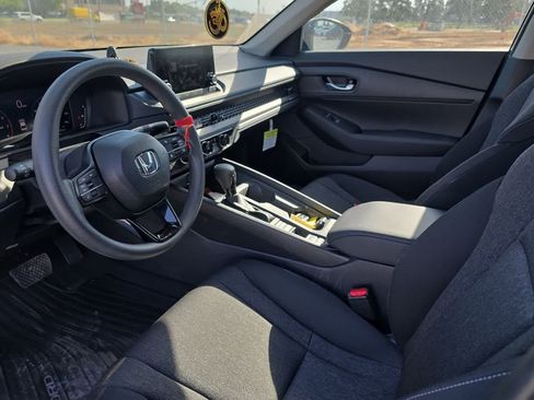 Used 2025 Honda Accord LX image 14