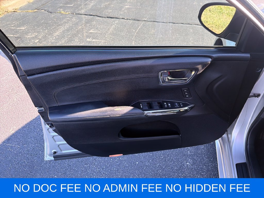 Used 2013 Toyota Avalon XLE Touring FWD image 12