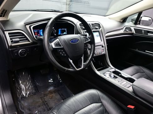 Used 2017 Ford Fusion Energi SE image 13