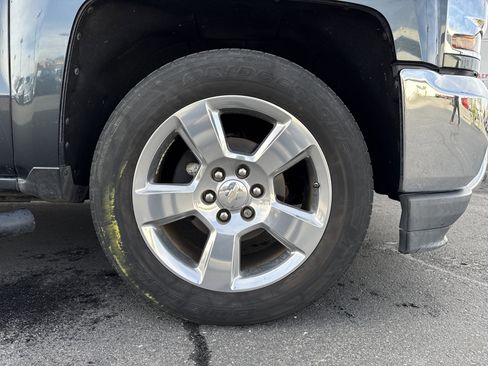 Used 2017 Chevrolet Silverado 1500 LT w/ All Star Edition image 28