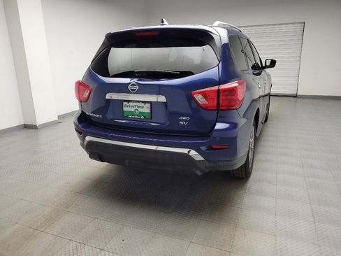 Used 2019 Nissan Pathfinder SV image 7