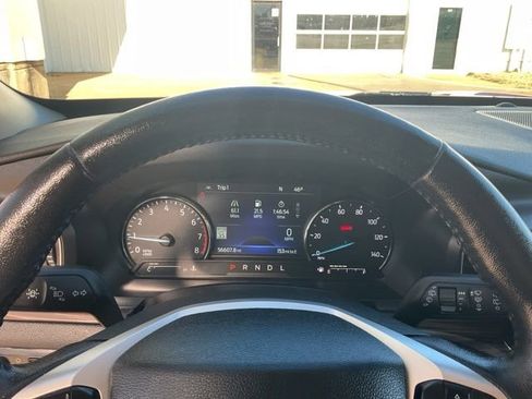 Used 2023 Ford Explorer Limited image 12
