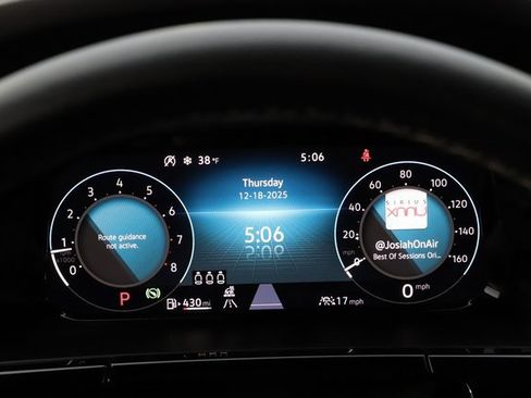 Used 2025 Volkswagen Atlas Cross Sport SE image 27