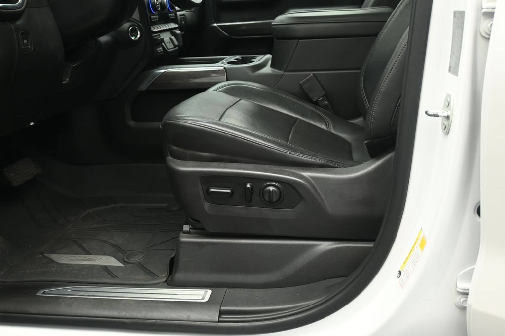 Used 2019 Chevrolet Silverado 1500 LTZ w/ LTZ Plus Package AWD/4WD image 8