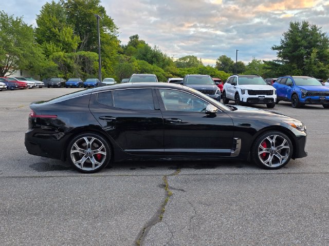 Used 2019 Kia Stinger GT1 AWD/4WD image 9