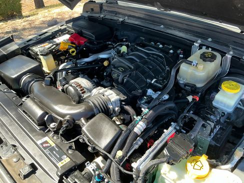 Used 2022 Jeep Wrangler Unlimited Sport image 22