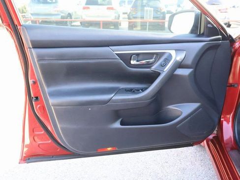 Used 2016 Nissan Altima 2.5 SL w/ 2.5 Technology w/LED Package image 23