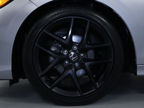 Used 2025 Honda Civic Sport image 32