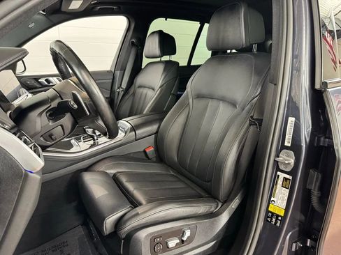 Used 2021 BMW X5 M50i AWD/4WD image 13