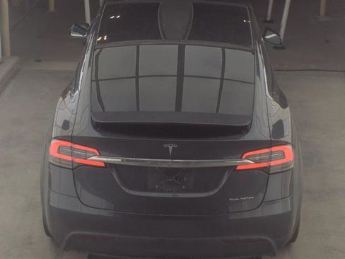 Used 2019 Tesla Model X 75D image 12