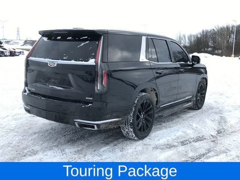 Used 2023 Cadillac Escalade Premium Luxury w/ Performance Package image 3