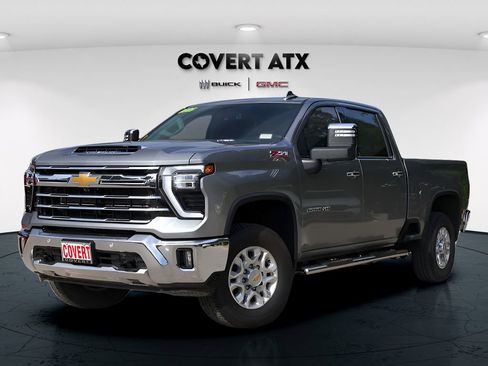 Used 2025 Chevrolet Silverado 2500 LTZ w/ LTZ Convenience Package AWD/4WD image 2