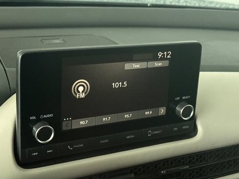 Certified 2023 Honda HR-V LX image 18