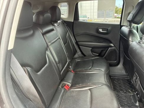Used 2018 Jeep Compass Limited w/ Navigation Group AWD/4WD image 12