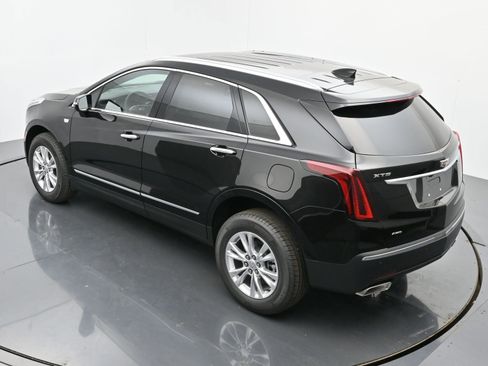 New 2025 Cadillac XT5 Luxury image 25